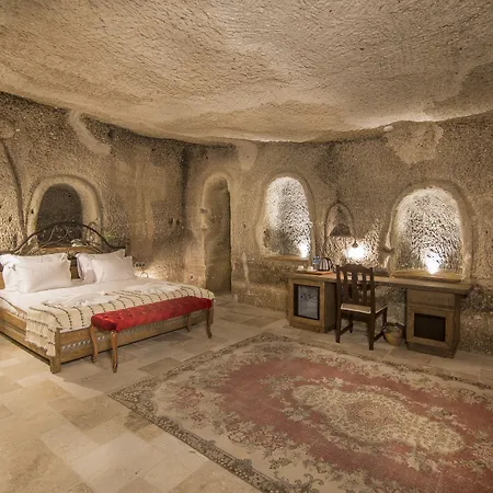 Готель Hera Cave 4*
