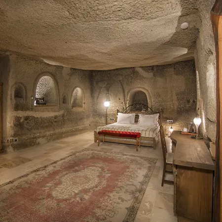 Hera Cave Готель