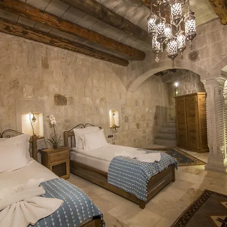 Готель Hera Cave 4*
