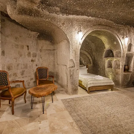 Hera Cave 4*