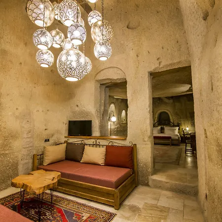 Hotel Hera Cave