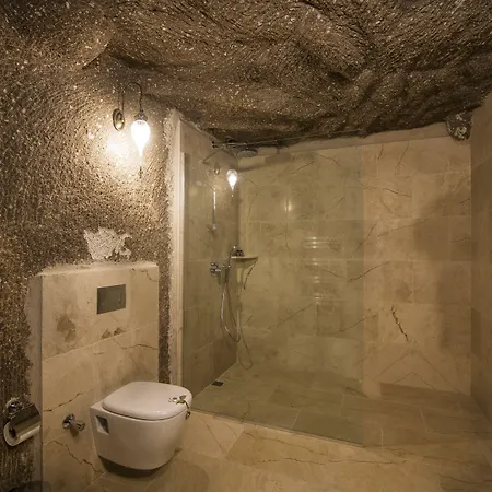 Hera Cave 4*