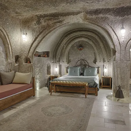 Готель Hera Cave 4*