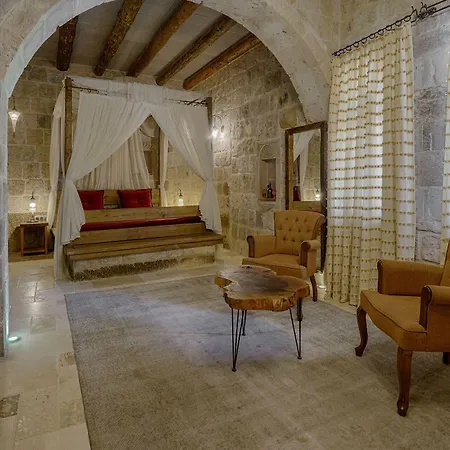 Готель Hera Cave 4*