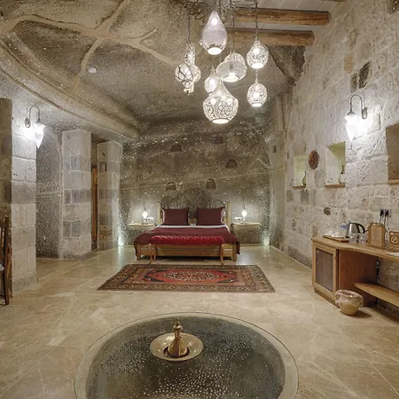 Hera Cave Готель