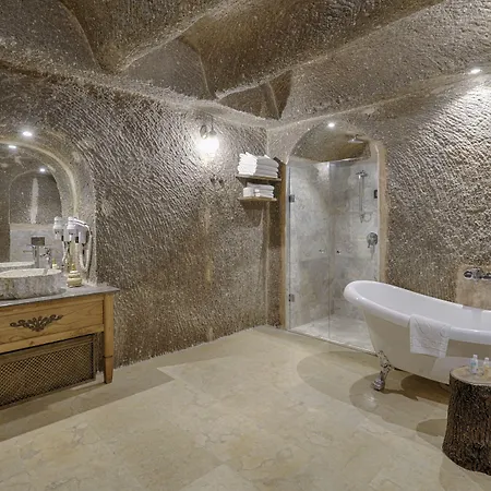 Готель Hera Cave 4*