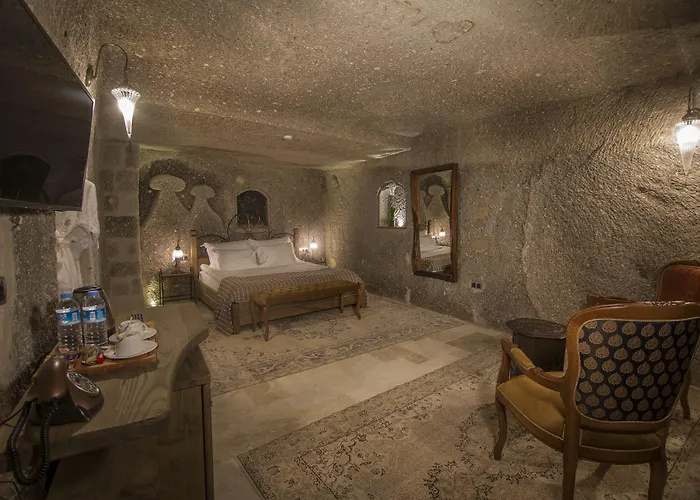 Hotel Hera Cave 4*